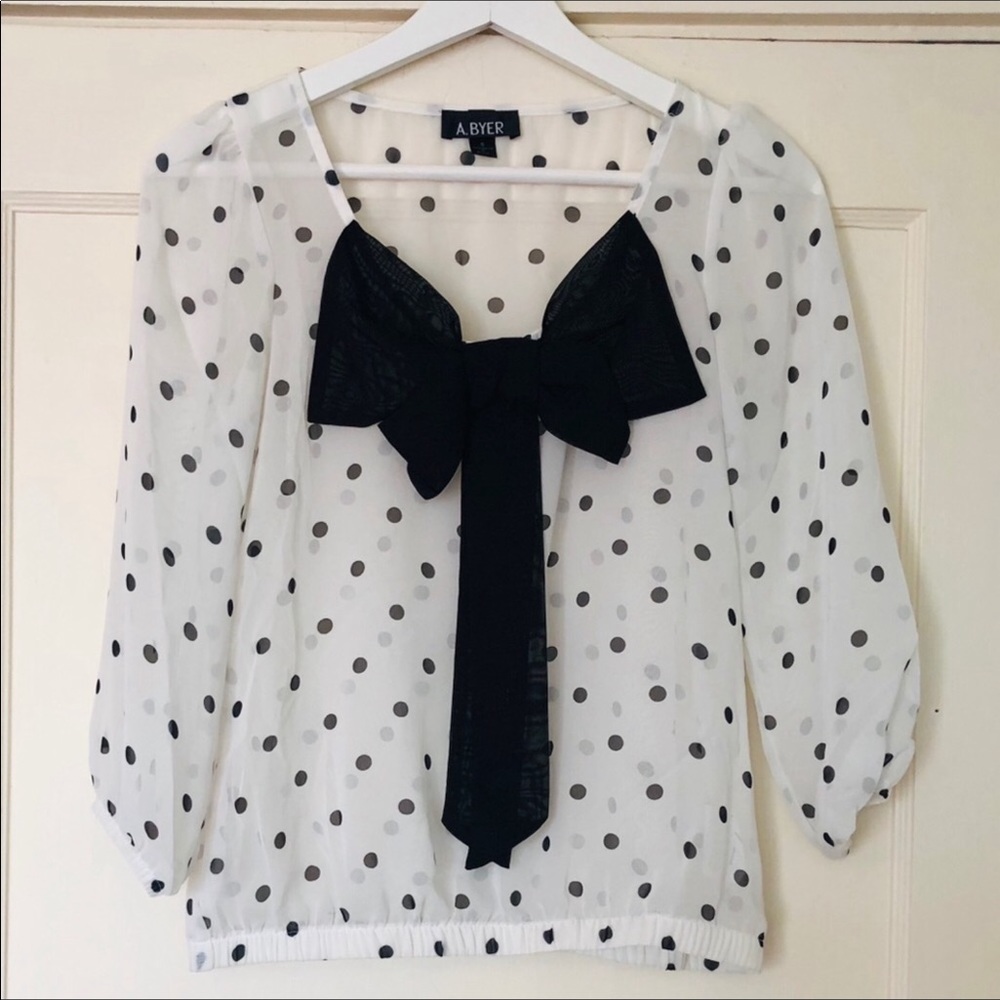 Adorable blouse with bow